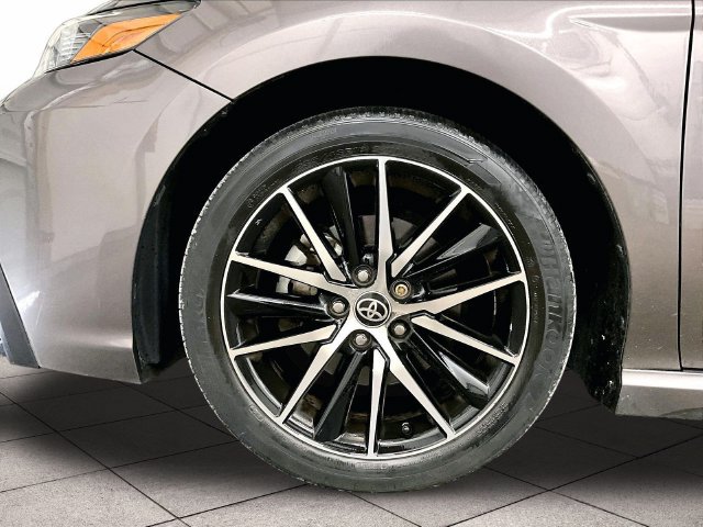 Used 2022 Toyota Camry SE FWD image 8