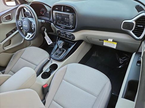 Used 2022 Kia Soul LX FWD image 21