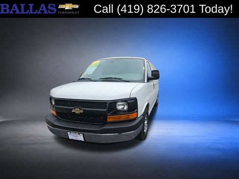 Used 2014 Chevrolet Express 2500 RWD image 4