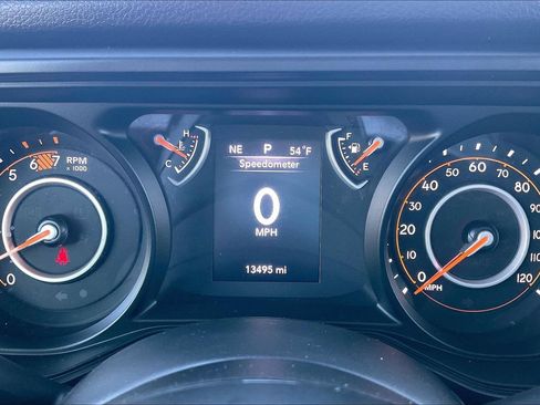 Used 2024 Jeep Wrangler Sport S image 22