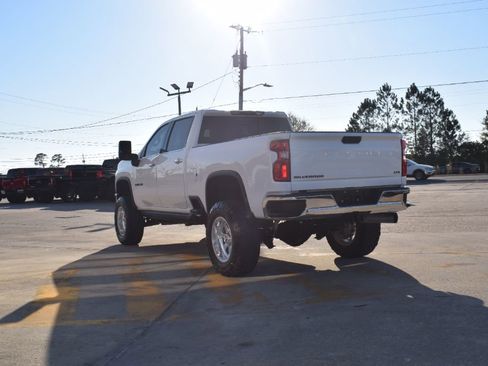 Used 2021 Chevrolet Silverado 2500 LTZ image 5