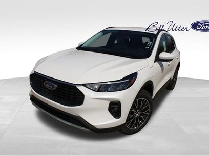 New 2025 Ford Escape SE