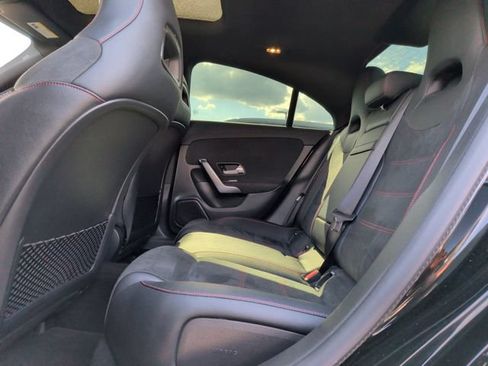 Used 2022 Mercedes-Benz CLA 250 4MATIC image 25