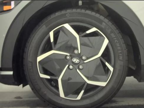 Used 2024 Hyundai Ioniq 5 SE RWD image 14