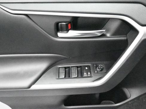 Used 2023 Toyota RAV4 XLE AWD/4WD image 13
