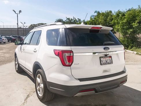 Used 2019 Ford Explorer XLT w/ Equipment Group 201A image 7