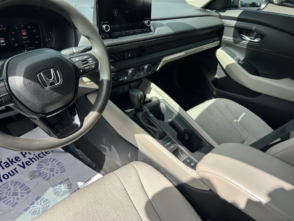 Used 2023 Honda Accord LX image 11