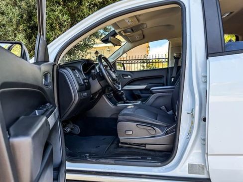 Used 2018 Chevrolet Colorado LT w/ Redline Special Edition RWD image 22