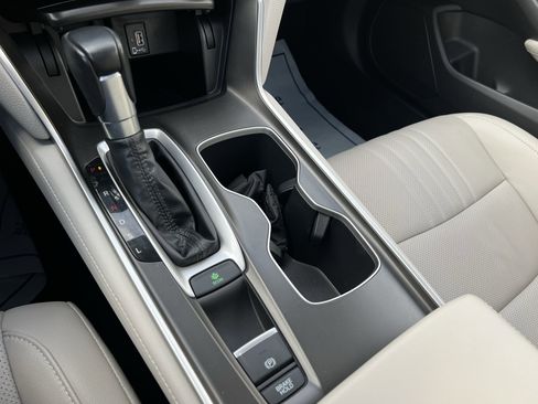 Certified 2019 Honda Accord EX-L image 18