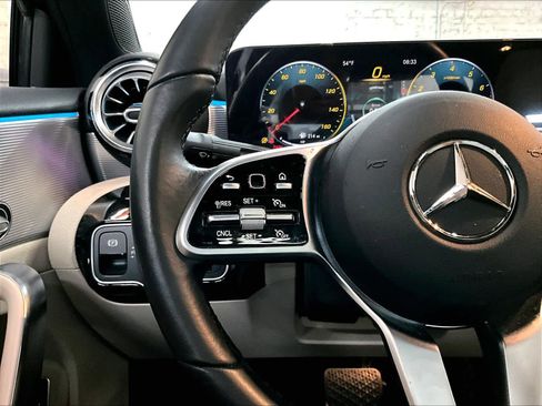 Used 2021 Mercedes-Benz A 220 image 20