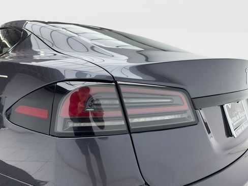 Used 2023 Tesla Model S image 9