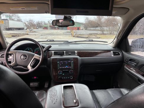 Used 2008 GMC Yukon Denali image 11