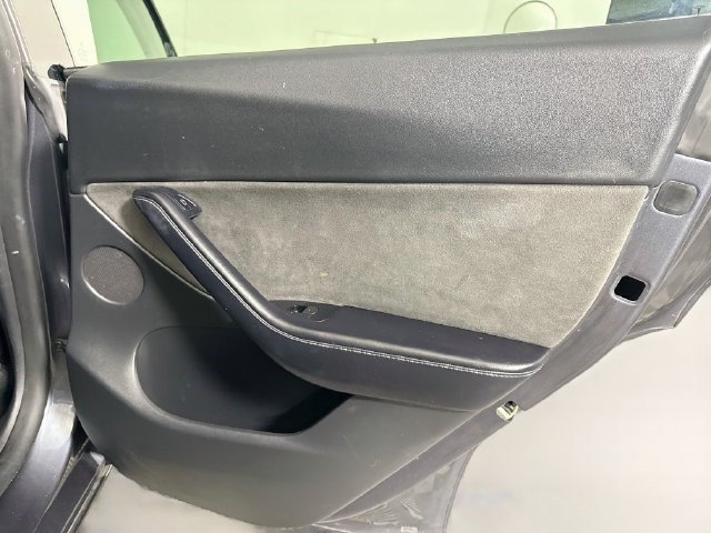 Used 2022 Tesla Model Y Long Range AWD/4WD image 26