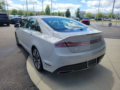 Used 2019 Lincoln MKZ Reserve AWD/4WD image 14