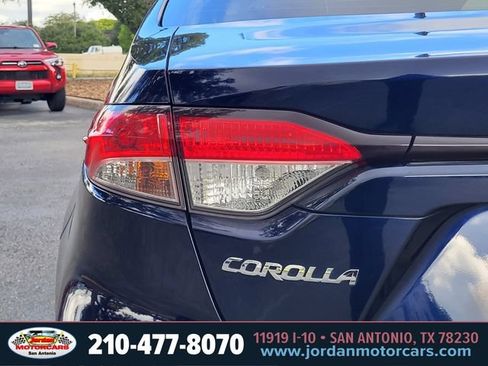 Used 2022 Toyota Corolla LE FWD image 10