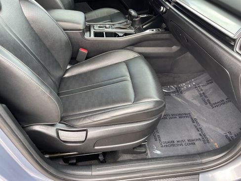 Used 2024 Kia Sorento S image 28