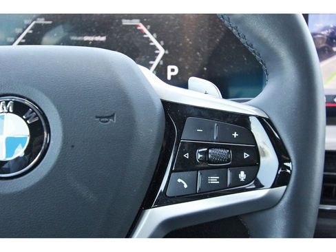 Used 2025 BMW 330i xDrive Sedan image 16