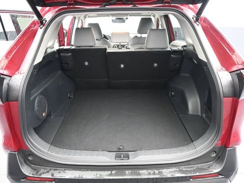 Used 2020 Toyota RAV4 Limited image 26