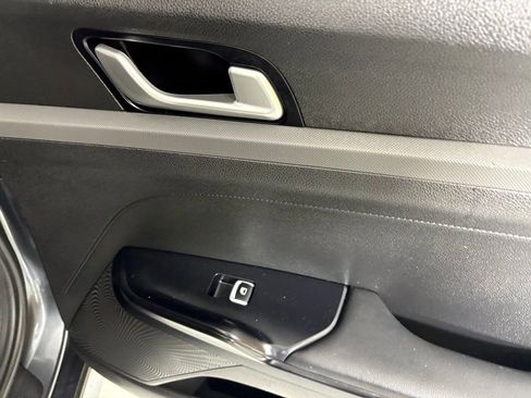 Used 2021 Kia K5 LXS FWD image 15