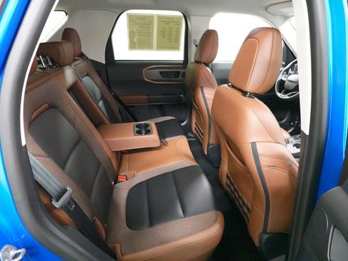 Certified 2025 Ford Bronco Sport Outer Banks w/ Outer Banks Tech Package+ AWD/4WD image 32