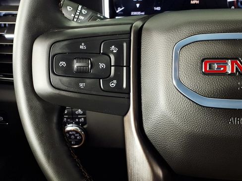Used 2025 GMC Sierra 2500 AT4 AWD/4WD image 18