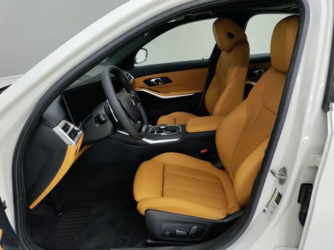 New 2026 BMW 330i 330i w/ Convenience Package image 3