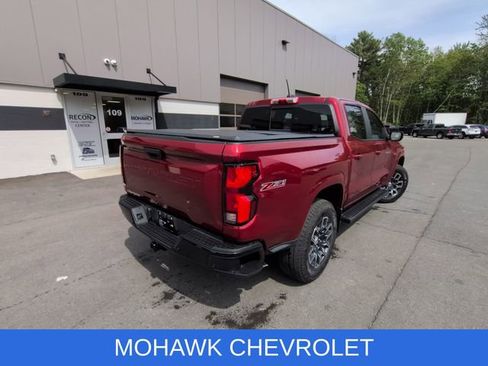 Used 2023 Chevrolet Colorado Z71 w/ Z71 Convenience Package 2 AWD/4WD image 4