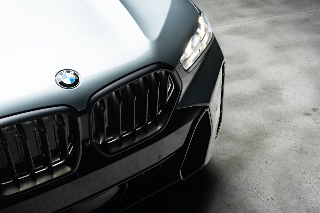 Used 2024 BMW X6 xDrive40i w/ Premium Package AWD/4WD image 5