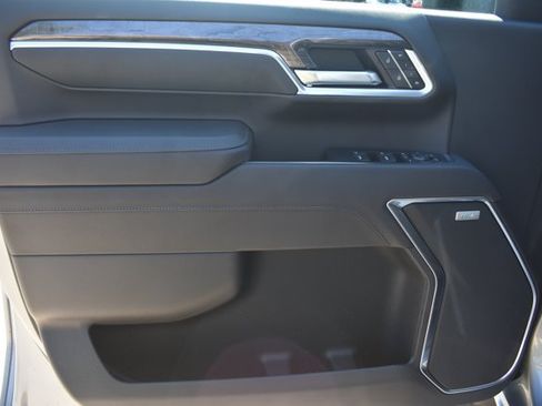 New 2026 Chevrolet Silverado 2500 LTZ w/ LTZ Plus Package AWD/4WD image 17