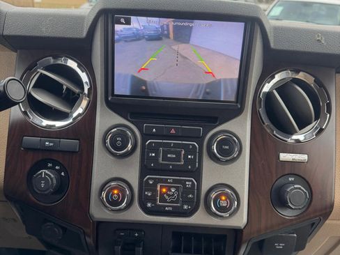 Used 2013 Ford F350 Lariat w/ Chrome Pkg image 21