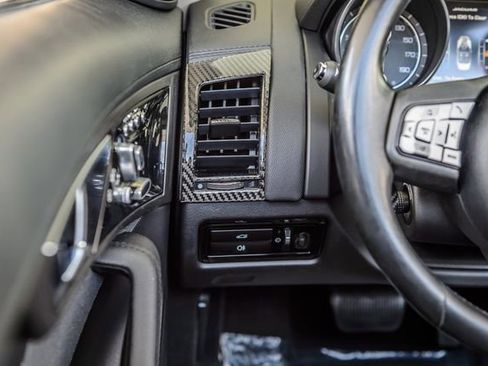 Used 2014 Jaguar F-TYPE Convertible RWD image 33