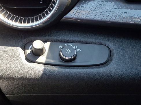 Certified 2024 Chevrolet Trax ACTIV w/ Driver Confidence Package image 22