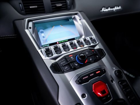 Used 2014 Lamborghini Aventador LP 700-4 image 48