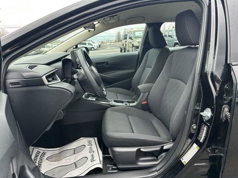 Used 2024 Toyota Corolla LE image 9
