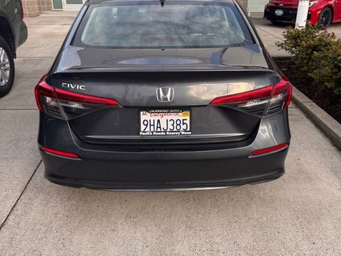 Used 2023 Honda Civic LX image 3
