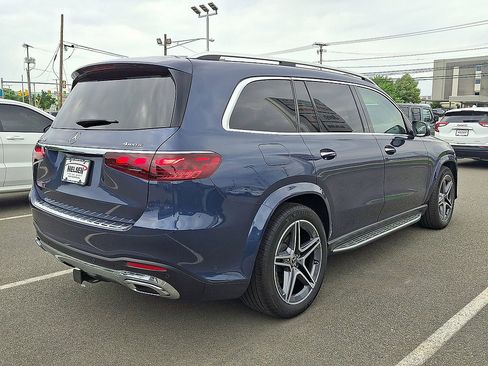 Used 2025 Mercedes-Benz GLS 450 4MATIC image 31