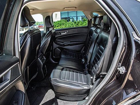 Used 2024 Ford Edge SEL AWD/4WD image 15