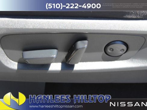 Used 2025 Nissan Pathfinder SV FWD image 14