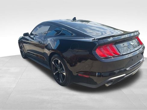 Used 2021 Ford Mustang Coupe RWD image 3