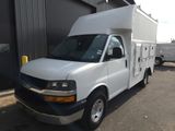 Used 2016 Chevrolet Express 3500 image 2