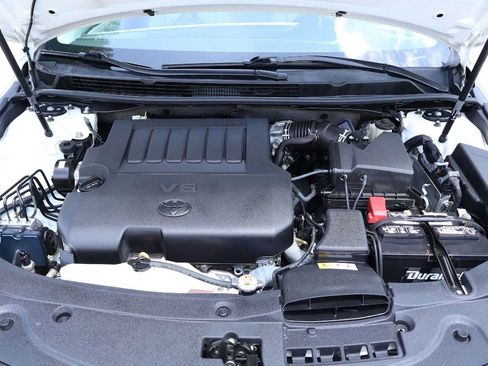 Used 2017 Toyota Avalon XLE Premium FWD image 9