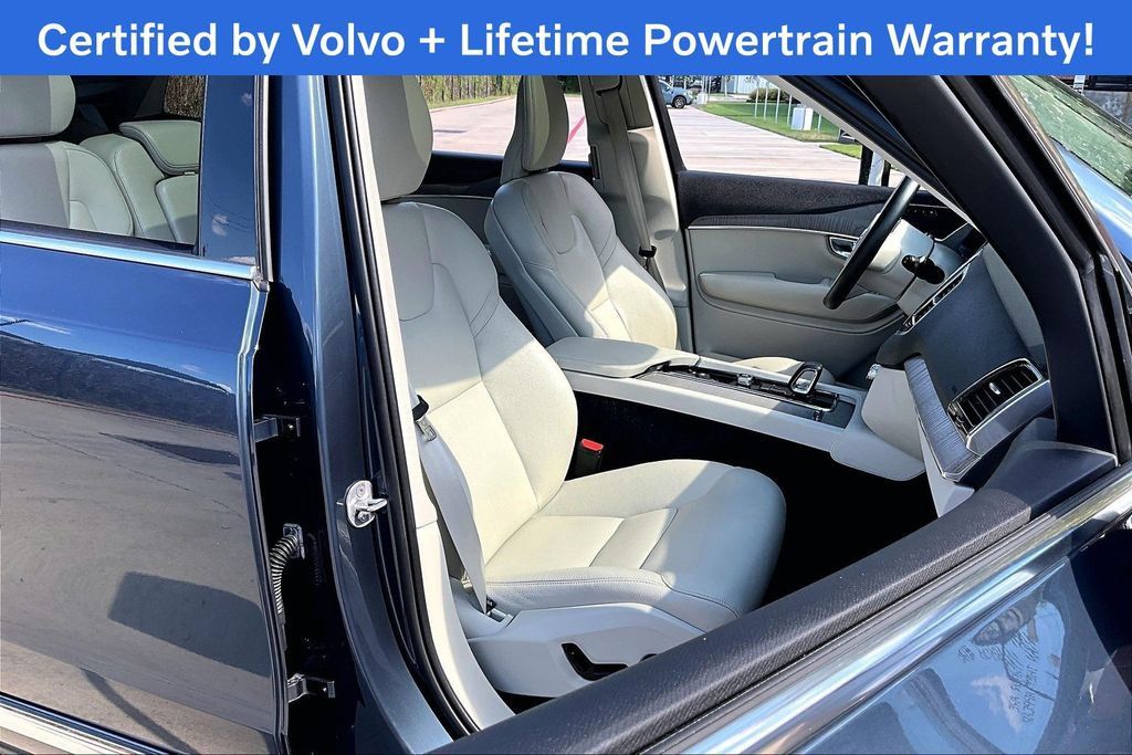 Used 2025 Volvo XC90 B6 Plus w/ Protection Package AWD/4WD image 10