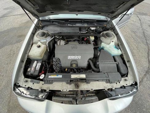 Used 1998 Buick Le Sabre Limited w/ Gran Touring Pkg image 42