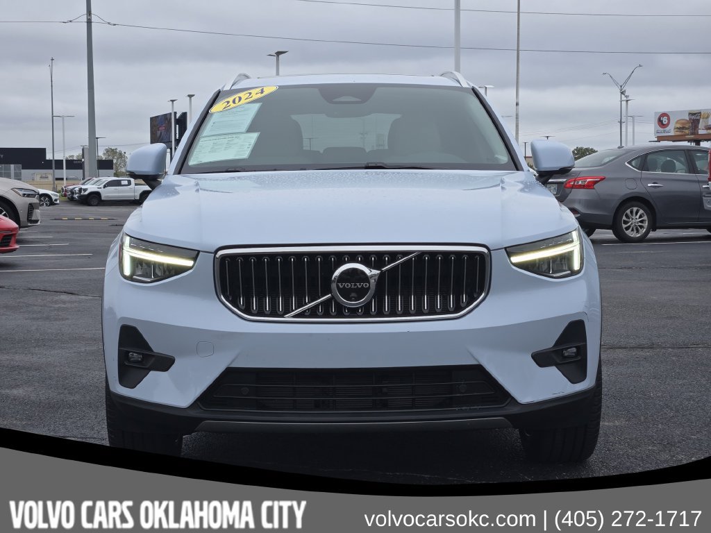 Certified 2024 Volvo XC40 B5 Plus w/ Protection Package Premier AWD/4WD image 2