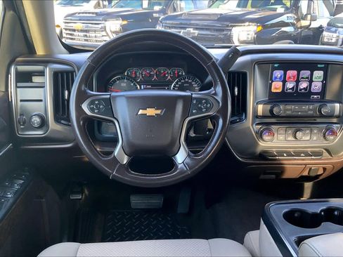 Used 2018 Chevrolet Silverado 1500 LT w/ LT Eassist Package image 5