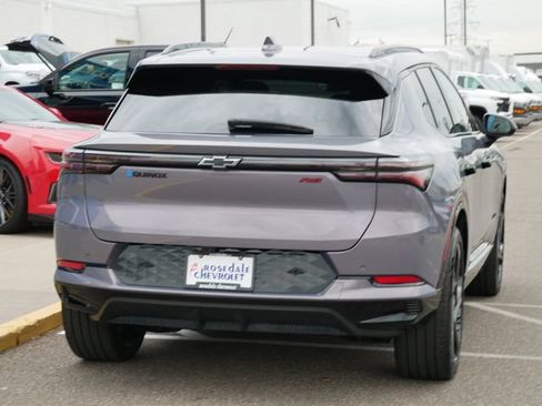 Used 2024 Chevrolet Equinox EV RS FWD image 27