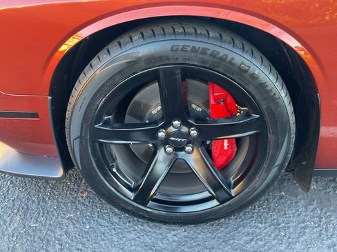 Used 2020 Dodge Challenger SRT Hellcat image 12
