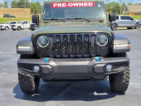 Used 2023 Jeep Wrangler Unlimited w/ Convenience Group AWD/4WD image 8
