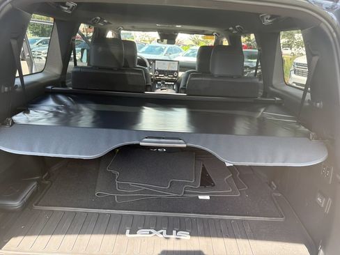 Used 2026 Lexus GX 550 w/ Accessory Package (2T) AWD/4WD image 39