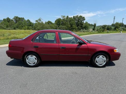 Used 1999 Toyota Corolla CE w/ Value Pkg FWD image 4